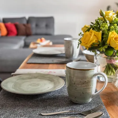 Ueber Der Alten Gaertnerei *