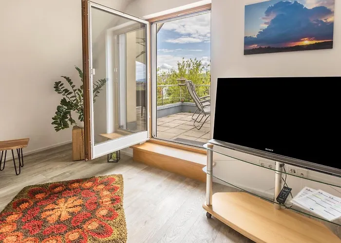 Ueber Der Alten Gaertnerei Lägenhet Allensbach