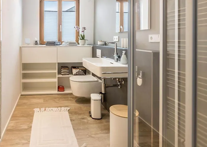 Ueber Der Alten Gaertnerei Lägenhet