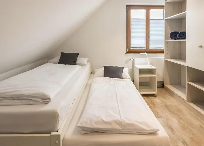 Ueber Der Alten Gaertnerei Lägenhet Allensbach